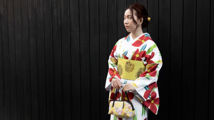 Comment enfiler un kimono japonais femme  